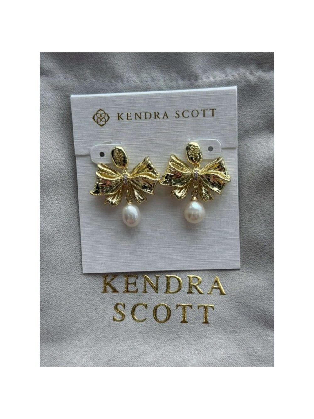 Kendra Scott bow pearl earrings